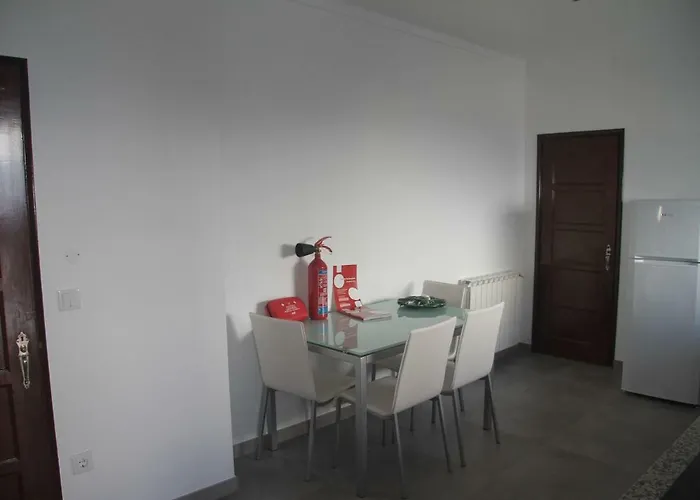 Vivenda Maria Da Nazaré *