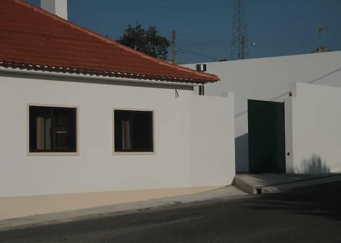 Vivenda Maria Da Nazare * Picamilho