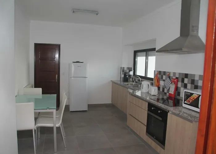 Vivenda Maria Da Nazaré Picamilho